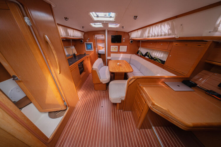 Velero Bavaria 40 Miss Money Penny Barcelona 3