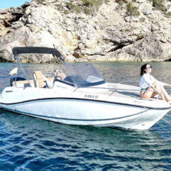 Motorboat Quicksilver 605 Sundeck Barcelona 3