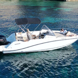 Motorboat Quicksilver 605 Sundeck Barcelona 4