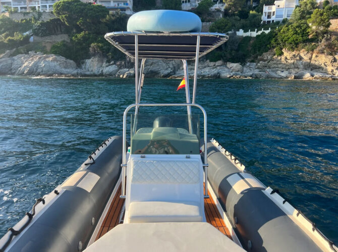 Motorboat Tiger Marine 650 Barcelona 10
