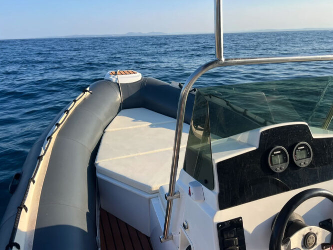 Motorboat Tiger Marine 650 Barcelona 8