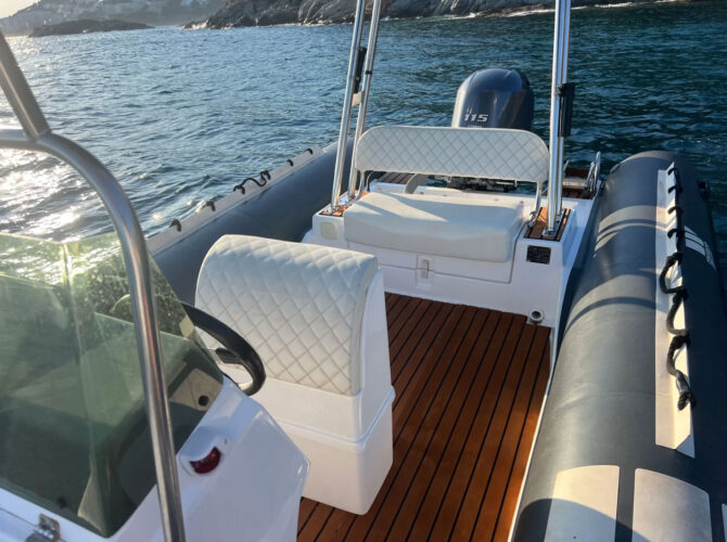 Motorboat Tiger Marine 650 Barcelona 9