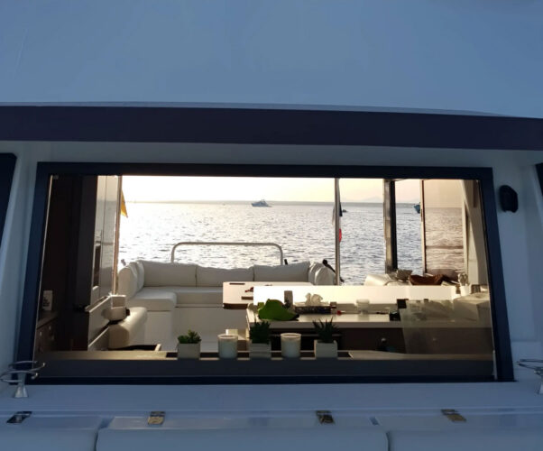 Catamaran Bali 4.3 Barcelona 15
