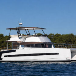 Catamaran Bali 4.3 Barcelona 22