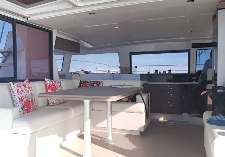 Catamaran Bali 4.3 Barcelona 4