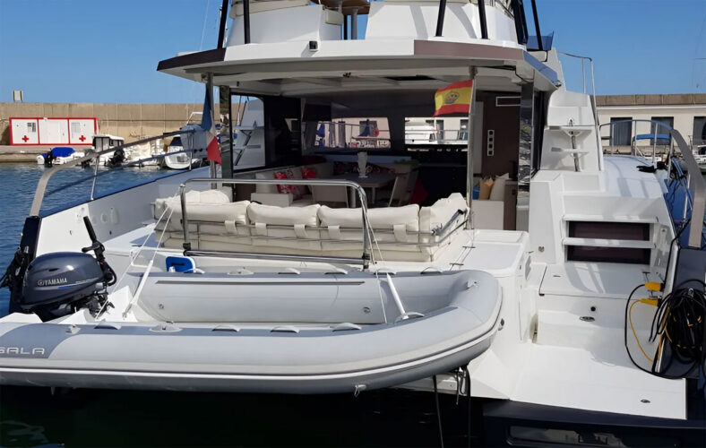 Catamaran Bali 4.3 Barcelona 6