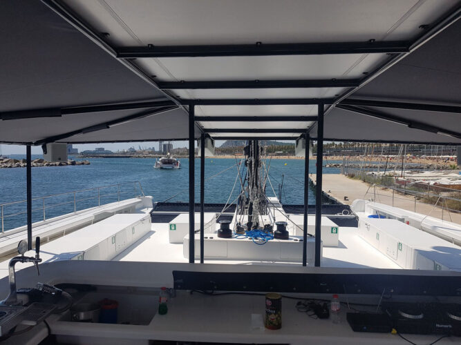 Catamaran CAT 115 Barcelona 11
