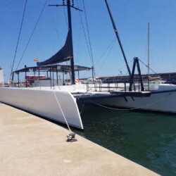 Catamaran CAT 115 Barcelona 6