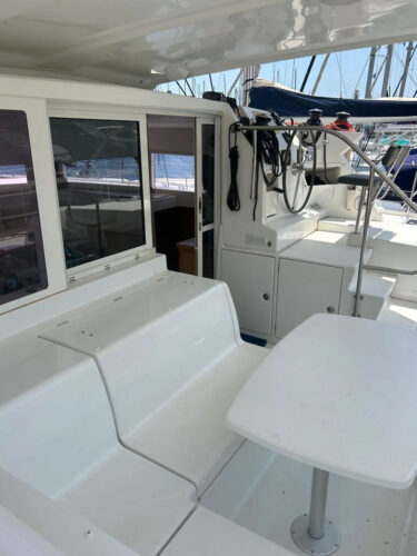 Catamaran Lagoon 421 Barcelona 5