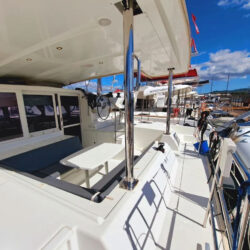 Catamaran Lagoon 421 Barcelona 9