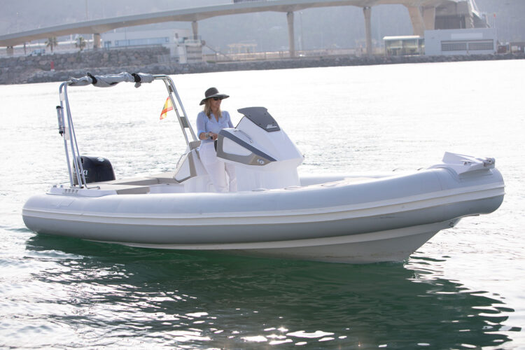 RIB Sunrise 7 Barcelona 3