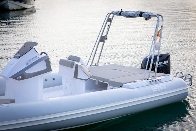 RIB Sunrise 7 Barcelona 6