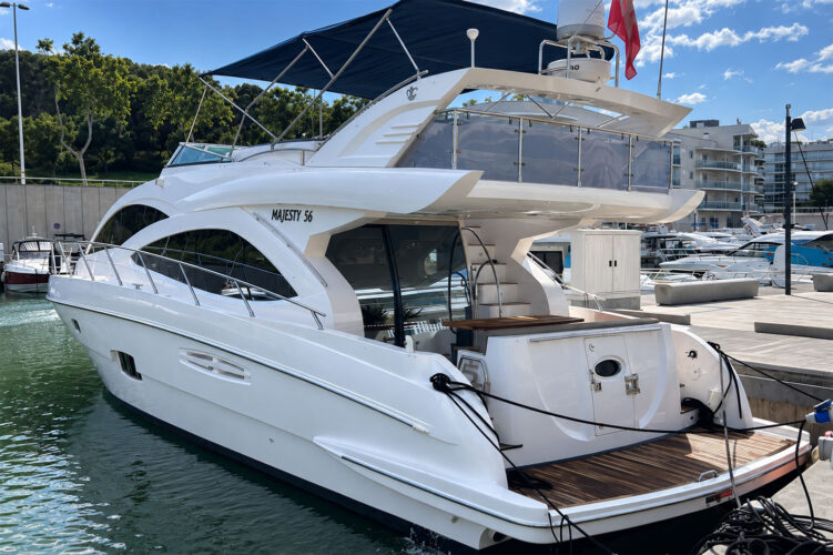 Yate Majesty 56 Barcelona 9