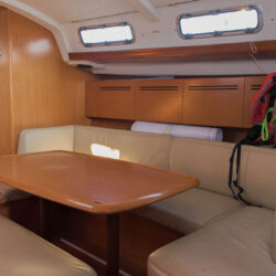 Voilier Beneteau Cyclades 43.4 Barcelone 14