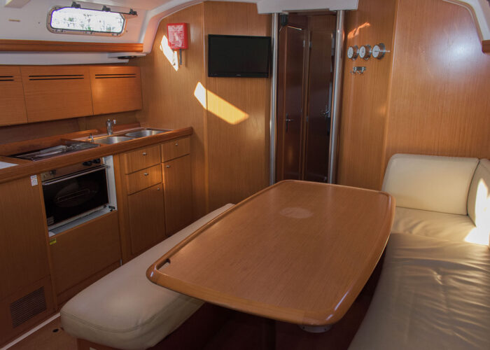 Voilier Beneteau Cyclades 43.4 Barcelone 17