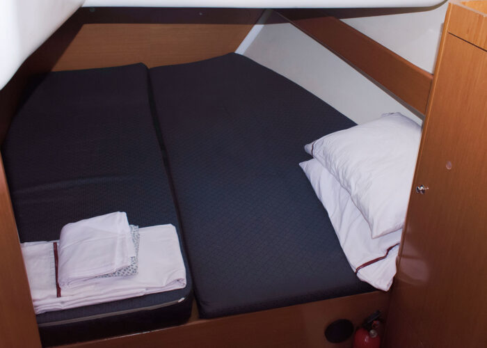 Voilier Beneteau Cyclades 43.4 Barcelone 18