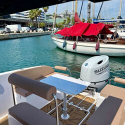 Motorboat Cattleya X6 Barcelona 7