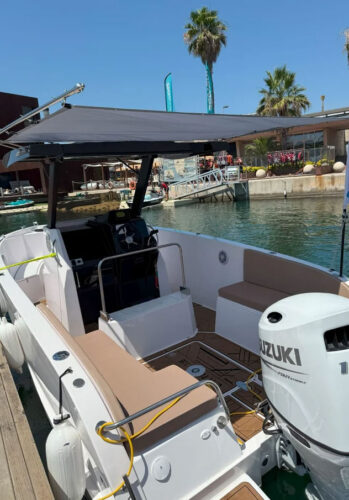 Motorboat Cattleya X6 Barcelona 8