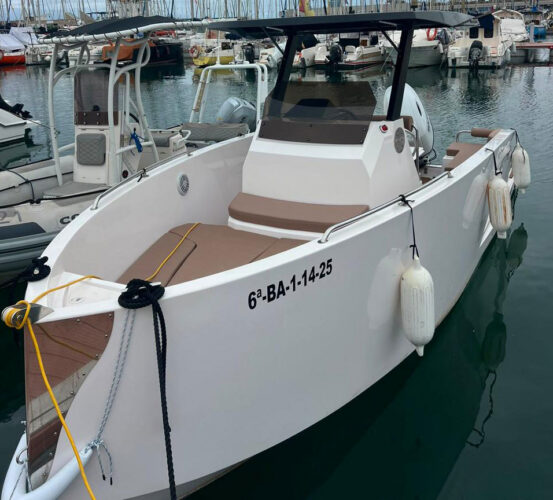 Motorboat Cattleya X6 Barcelona 9