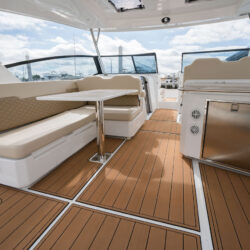 Motorboat Aquila 36 Barcelona 12