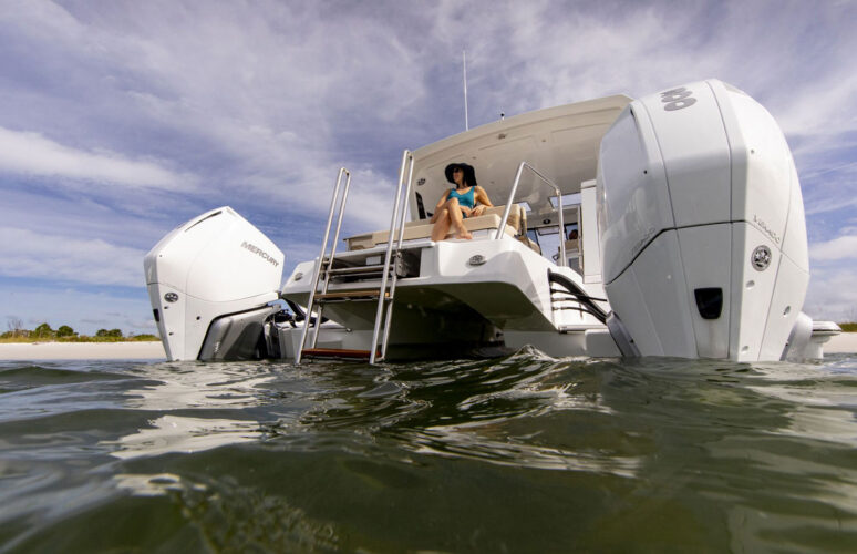Motorboat Aquila 36 Barcelona 14