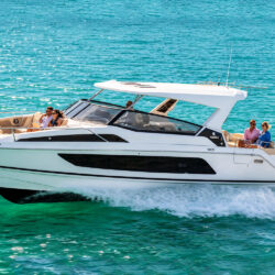 Motorboat Aquila 36 Barcelona 18