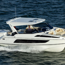 Motorboat Aquila 36 Barcelona 6