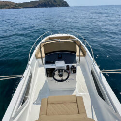 Motorboat Barqa Q20 Barcelona 3
