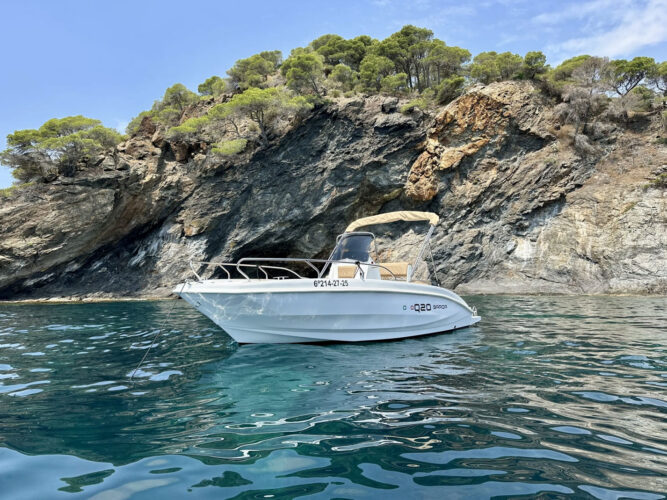 Motorboat Barqa Q20 Barcelona 4