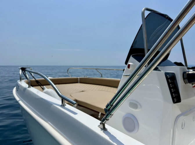 Motorboat Barqa Q20 Barcelona 5
