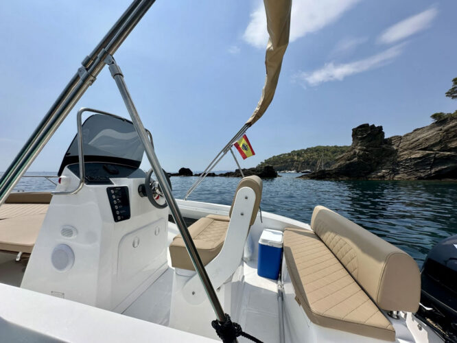 Motorboat Barqa Q20 Barcelona 6