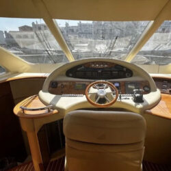 Yacht Azimut 55 Roses 16