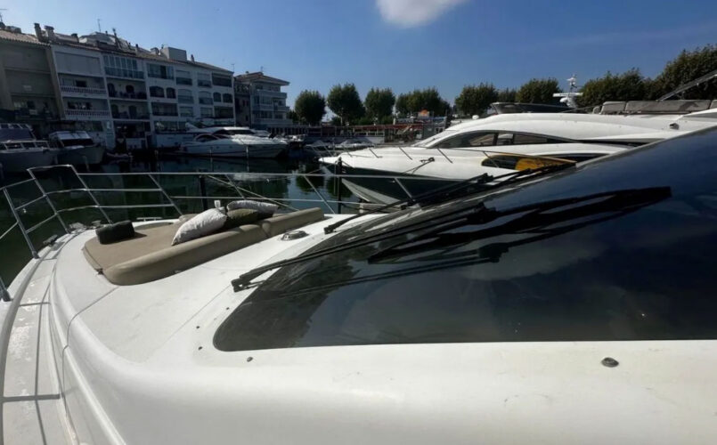 Yacht Azimut 55 Roses 8